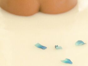 Моника Беллуччи голая – Астерикс и Обеликс: Миссия Клеопатра (2002) #1