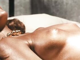 Кароль Андре голая – Насилие в песках (1969)