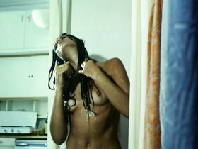 Даниэль Лондер голая, Елена Натаниэль голая, Мари Пантази голая – В поисках... (1972) #13