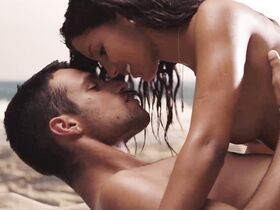 Мариам Башир голая – Эль-Ниньо (2014)