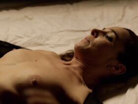 Хуана Вьяле голая – Эда s01e05-06 (2018)