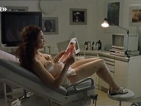 Барбара Вуссов секси – Тайна розового сада (1999)