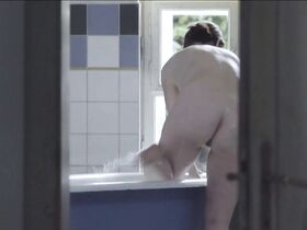 Ювита Будник голая – Птицы поют в Кигали (2017) #5