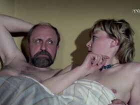 Иоанна Жулковска голая – Доложи, 07 s01e10 (1976)