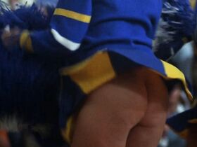 Ким Хопкинс голая, Доун Кларк голая, Мишель Дрэйк голая – Голливудские рыцари (1980) #3