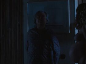 Паскаль Арбийо голая – Найти сына (2017) #5