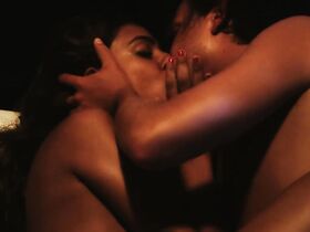 Чен Шилони секси – The Honey Killer (2011) #12