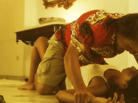 Чен Шилони секси – The Honey Killer (2011) #7