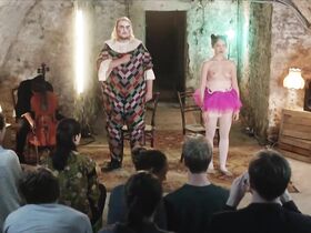 Генриетта Раут голая – Чертова драма (2017) #2