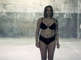 Марта Мари Вассер голая – Подвал (2017)