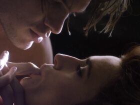 Кэйтлин Лихи голая – Страсть и покорение (2017) #1