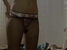 Агата Прачарова секси – Crash Road (2007)