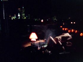 Мередит Снайдер голая – Habit (1997) #6