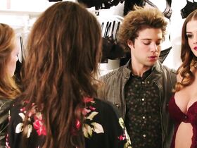 Лиза Томашевски секси – Crazy for Fixi (2016) #6