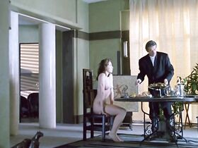 Тоня Кинцингер голая – Танцевальная машина (1990) #11