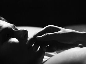 Валери Перрайн голая, Кэтрин Уитт голая, Синди Эмберс голая – Ленни (1974) #7