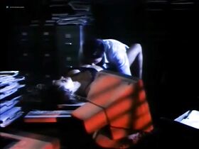 Ванесса Энджел голая – Инстинкт убийцы (1991) #2