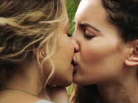 Ванесса Морган секси, Ивана Бакеро секси – Хроники Шаннары s02E01 (2017) #2