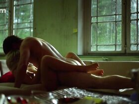 Верле Батенс голая – Код 37 s03E04 (2012) #4