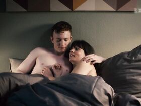 Вера Боммер голая – Моногамия s01E07 (2018)