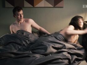 Вера Боммер голая – Моногамия s01E07 (2018) #3