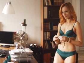 Веслемёй Мёркрид голая – Chasing Berlusconi (2014) #3