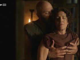 Виттория Сконьямильо голая – Одиссея s01E03 (2013) #1