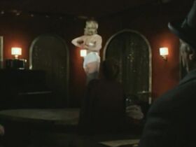 Вирджиния Роберт голая – Мегрэ s01E04 (1992) #2