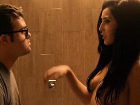 Глория Тоба секси – The Alien and Me (2016) #2