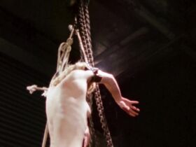 Виджу Крем голая, Арлана Блу голая, Дженнифер Сток голая – Кровососущие уроды (1976) #2