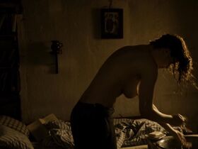 Зузана Фиалова голая – Я обслуживал английского короля (2006) #2