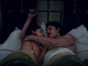 Лола Бесси голая – Пикник у Висячей скалы s01e05 (2018) #1