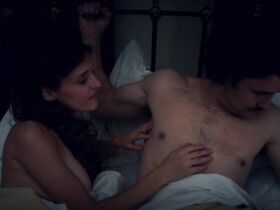 Лола Бесси голая – Пикник у Висячей скалы s01e05 (2018) #3