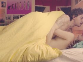 Фрейя Мавор секси – Современная жизнь – отстой (2017) #4