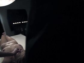 Анна София Берглунд голая – Живущие среди нас (2018) #1