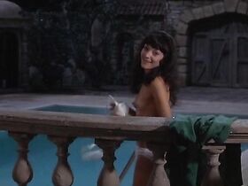 Джейн Лапотер голая – Крещендо (1970) #5