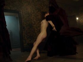 Челси Престон-Крейфорд голая – Эш против Зловещих мертвецов s03e09 (2018) #6