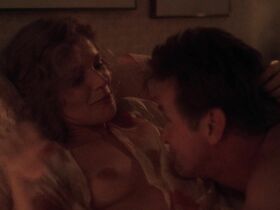 Хелен Шейвер голая – Верующие (1987) #1