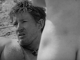 Анн Броше голая – Пыль (2001) #6