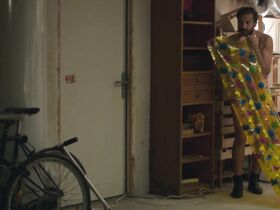 Малья Роман голая, Аликс Бенезек голая, Бриджитт Форе голая – Нагота s01e06 (2018) #12