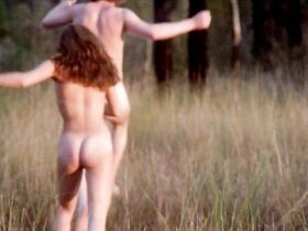 Джилл Сентер голая, Джини Иствуд голая – Автостоп (1975) #5