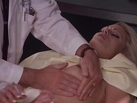 Холли Пэлхам голая – Доктор «Т» и его женщины (2000) #4