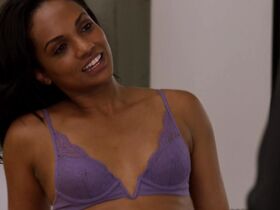 Мекиа Кокс секси – Медики Чикаго s03e01 (2017) #5