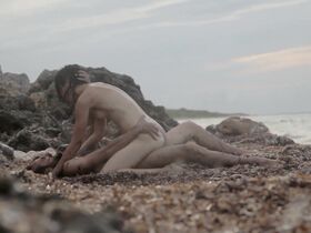 Летисия Леон голая – Molina's Borealis (2014) #5