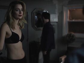 Элла Пернелл секси, Кейтлин Фицджералд секси – Сладкая горечь s01e03 (2018) #1