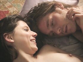 Роми Лауверс голая – Жизнь прекрасна (2018) #3