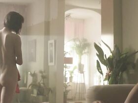 Роми Лауверс голая – Жизнь прекрасна (2018) #7