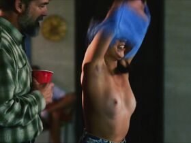 Лора Ли Себрик голая – Зов крови (2018)