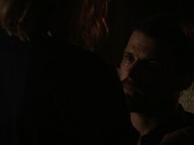 Дайан Крюгер секси – Мост s02e04 (2014) #12