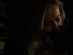 Дайан Крюгер секси – Мост s02e04 (2014) #16